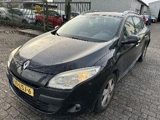 Unfallwagen Renault Mégane 1.4 TCe Dynamique 2010/6