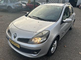 Schadeauto Renault Clio Estate 1.2 TCE Dynamique 2008/6