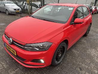 Schadeauto Volkswagen Polo 1.0 TSI Comfortline 2019/3