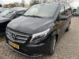uszkodzony samochody ciężarowe Mercedes Vito 114 CDI  Automaat Lang Dubbel Cabine 2017/8