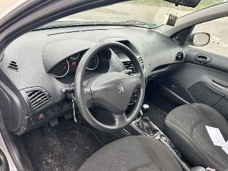 Peugeot 206+ 1.2  5 drs picture 9