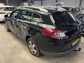 Renault Mégane Estate 1.4 TCe Dynamic picture 4