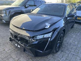krockskadad bil auto Peugeot 408 1.2 PureTech Allure  Automaat  HB  ( 26624 Km ) 2024/3