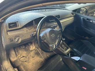 Volkswagen Passat 1.6 TDI  Stationcar picture 11