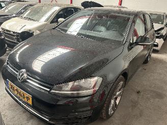 Avarii autoturisme Volkswagen Golf 1.4 TSI  Automaat  5 Drs - Panoramadak ) 2015/6