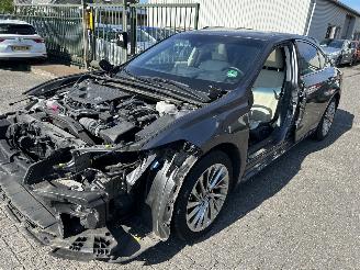 Coche accidentado Lexus ES 300 H President Line  Schuifdak 2024/1