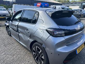 Peugeot 208 1.2 Hybrid  Automaat Allure picture 10