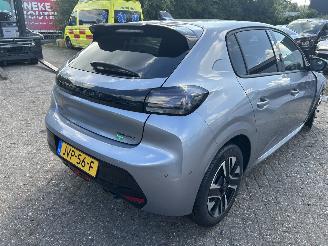 Peugeot 208 1.2 Hybrid  Automaat Allure picture 7