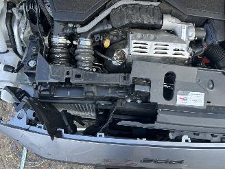 Peugeot 208 1.2 Hybrid  Automaat Allure picture 22