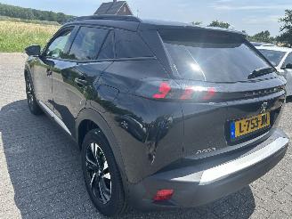 Peugeot 2008 1.2 PureTech  Allure Pack picture 8