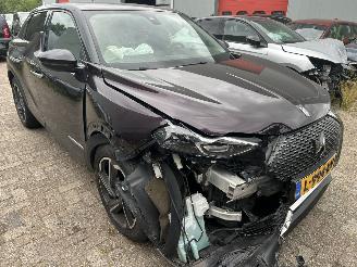 DS Automobiles DS 3 Crossback 1.2 PT Grand Chic Rivoli   Automaat  5 Drs picture 3