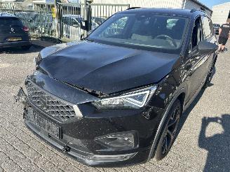 Vaurioauto  passenger cars Seat Tarraco 1.4  TSI  e-Hybrid  Automaat FR Business 2024/7