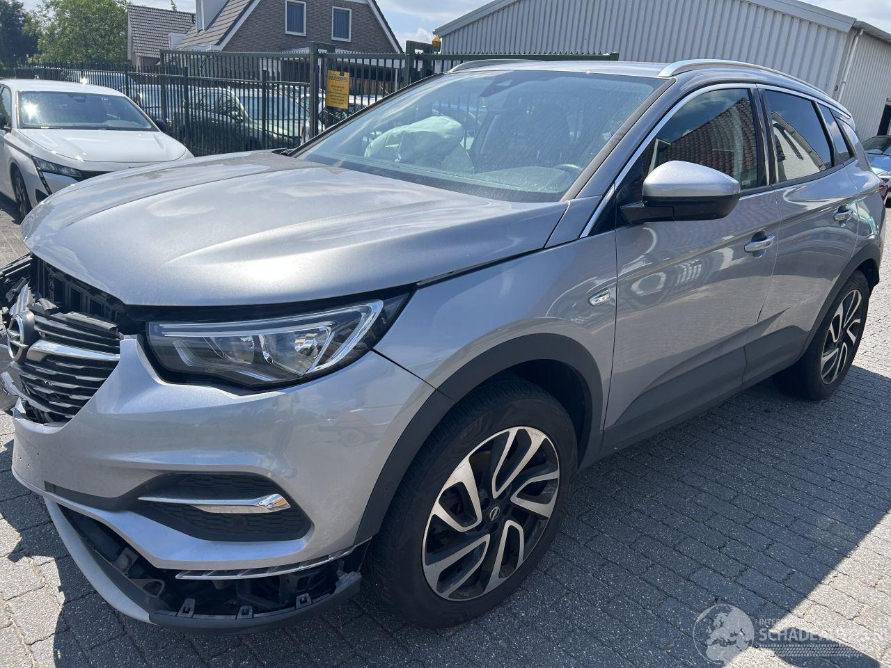 Opel Grandland X 1.2 Turbo