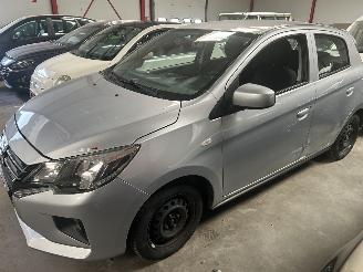 damaged passenger cars Mitsubishi Space-star 1.2 Cleartec Entry 2022/6