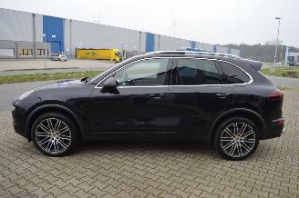 Porsche Cayenne 3,0 Diesel Full options picture 4