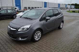 krockskadad bil auto Opel Meriva 1.4 103 KW KLIMA 2016/6
