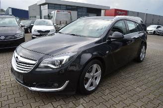 Auto incidentate Opel Insignia OPEL INSIGNIA  B Sports Tourer Edition 2,0 CDTI Navi Pdc 2014/10