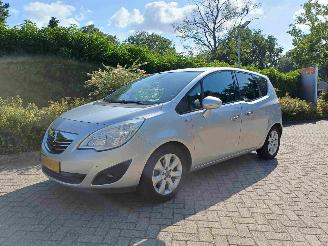 Unfallwagen Opel Meriva 1.4 Turbo Cosmo 2013/4