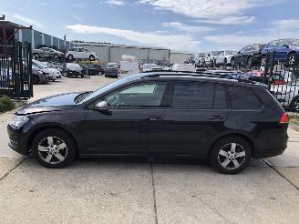 uszkodzony samochody osobowe Volkswagen Golf 12tsi Variant AIRCO NAVI 2014/5