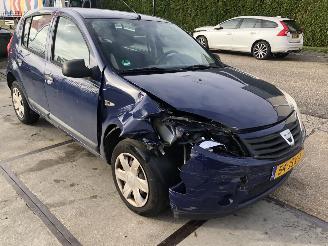 Dacia Sandero 12i 16v 55kW picture 3