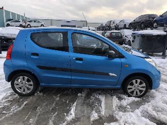 krockskadad bil auto Suzuki Alto 1.0i Airco Lm velgen 2015/2