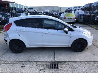 Auto incidentate Ford Fiesta 14i 71kW 5 drs 2009/5