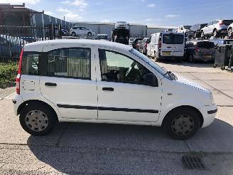 krockskadad bil auto Fiat Panda 12i 51kW E5 2011/11