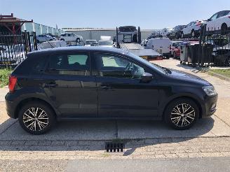 Unfallwagen Volkswagen Polo 12tsi 66kW E6 5 drs 2016/8