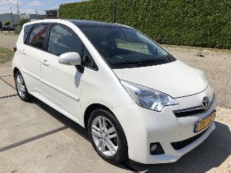 Toyota Verso S 13i Automaat NAVI PANO LM picture 3