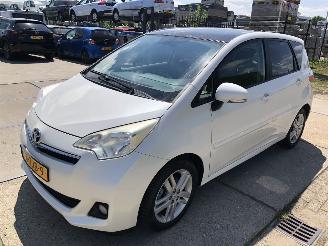 Toyota Verso S 13i Automaat NAVI PANO LM picture 2