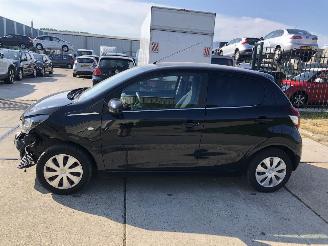 krockskadad bil auto Peugeot 108 1.0i 5 drs Active AIRCO 2019/9