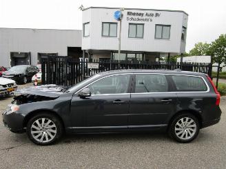 Schadeauto Volvo V-70 T4 132kW Limited Edition 2012/1
