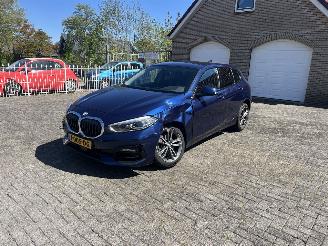 uszkodzony samochody osobowe BMW 1-serie 118i automaat 2020/7