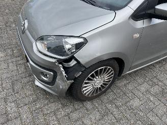Volkswagen Up! High up !! picture 21