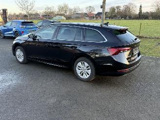 Skoda Octavia 2.0 TDI 110KW DSG7 AUTOMAAT picture 3