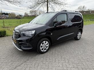 Unfall Kfz Van Opel Combo 1.5D 96 kW 2020/6