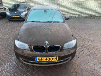 Damaged car BMW 1-serie 123D HIHG EXECUTIVE 2010/9