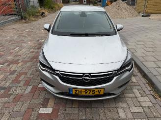 Schadeauto Opel Astra 1.0 TURBO BUSINESS+ 2019/5