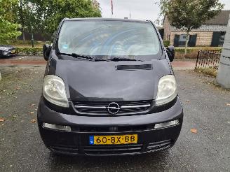 krockskadad bil bedrijf Opel Vivaro 1.9 CDTI L2 DUBBEL CABINE 2006/1