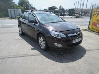 Unfallwagen Opel Astra BREAK 2012/7