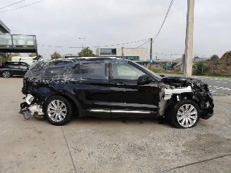 Ford Explorer PLATIUM picture 4