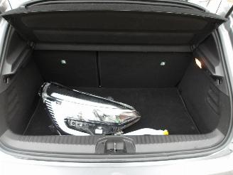 Renault Clio  picture 25