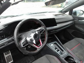 Volkswagen Golf GTI picture 2