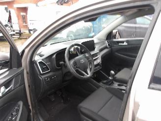 Hyundai Tucson 1.6 CRDI SLE picture 8