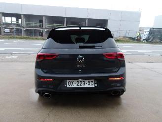 Volkswagen Golf GTI picture 7