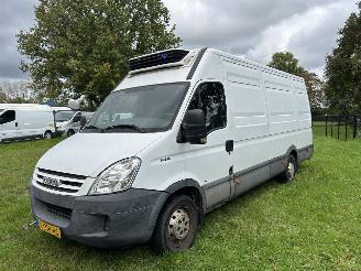 dommages fourgonnettes/vécules utilitaires Iveco Daily 35S14V 395 H2 MAXI KOELWAGEN / KOEL/VRIES AUTO TOT -19 GRADEN 2009/6