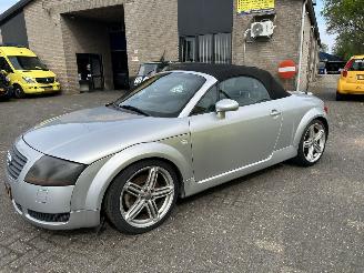 Audi TT ROADSTER 1.8 5V TURBO QUATTRO (4x4) picture 22