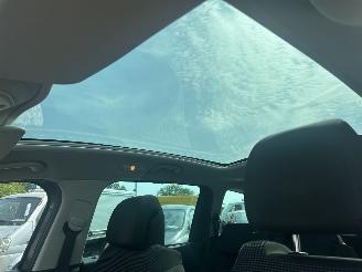 Peugeot 5008 1.6 HDiF Blue Lease 7p picture 13