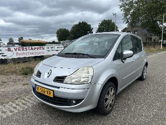 skadebil auto Renault Modus 1.2 16V Authentique 2008/3