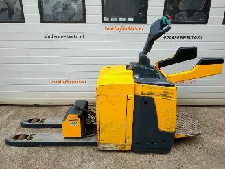 Avarii utilaje Jungheinrich  ERE 225 Elektrische palletwagen met lader 2017/1